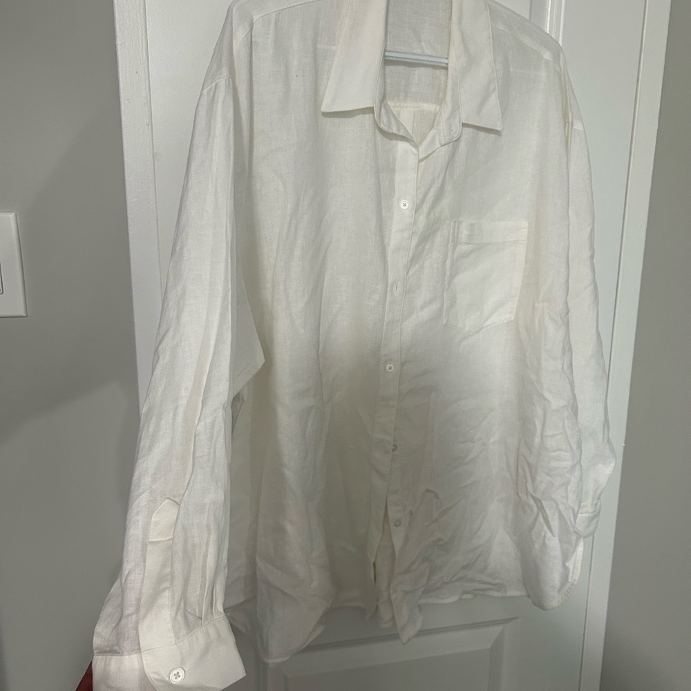 BNWT Women’s Boyfriend Linen Old Navy Up Shirt